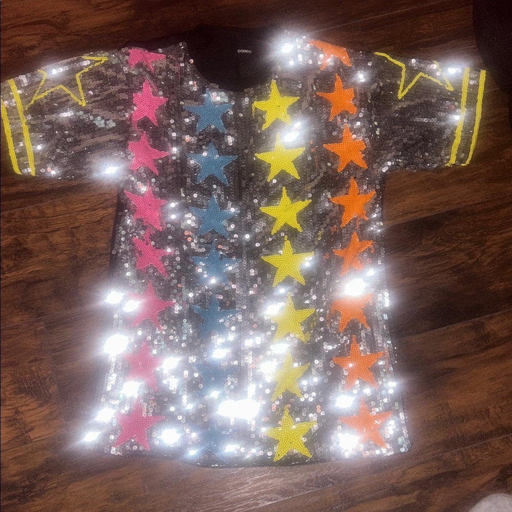 Sequin Star Patterned T-Shirt - image 1